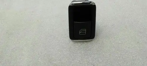Mercedes-Benz E C207 W207 Switch for retractable tow bar A2048707358
