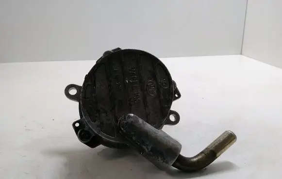 Mercedes-Benz Vito Viano W638 Vacuum pump A6112300165