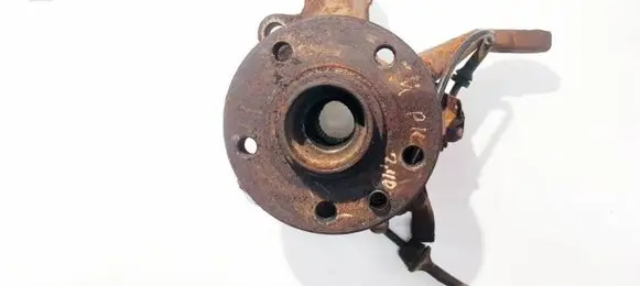 Volkswagen Transporter - Caravelle T4 Front wheel hub