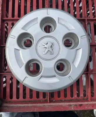 Peugeot Boxer Original wheel cap 1352634080