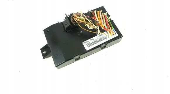 Opel Movano B Comfort/convenience module P8200332202G