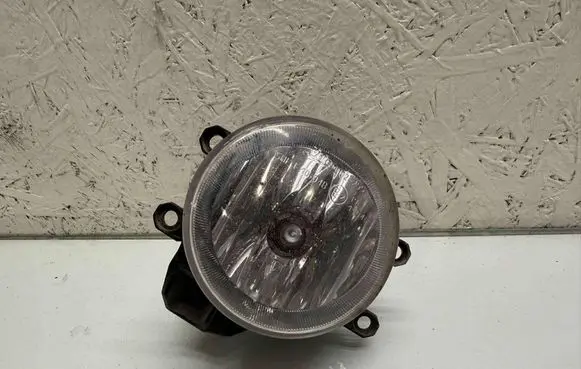 Toyota Auris E180 Front fog light 8122002110