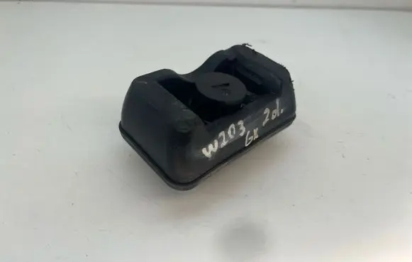 Mercedes-Benz C W203 Jacking socket point A2039970186