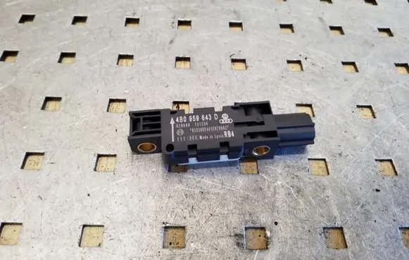 Audi A3 S3 A3 Sportback 8P Airbag deployment crash/impact sensor 4B0959643D