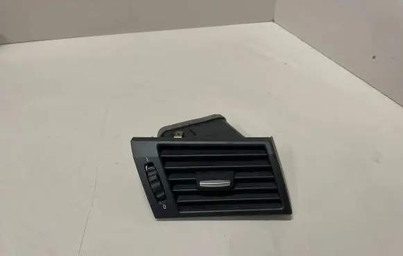 BMW X3 E83 Dashboard side air vent grill/cover trim 3400076