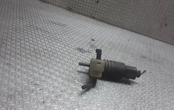 Audi A6 S6 C5 4B Windscreen/windshield washer pump