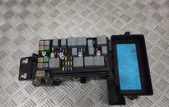 Chevrolet Epica Fuse box set 96646698