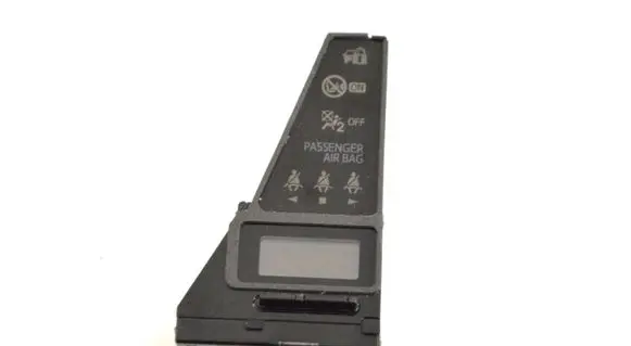 Passenger airbag on/off switch