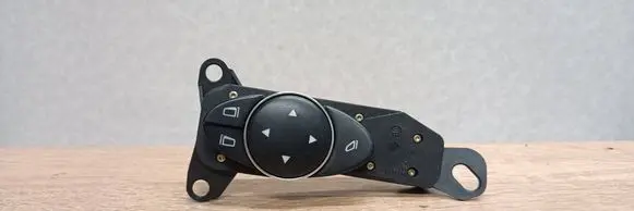 Mercedes-Benz E W211 Wing mirror switch 2118215958 03211061