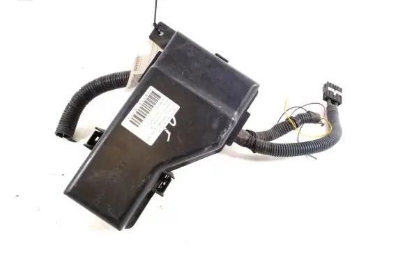 Toyota RAV 4 (XA20) Fuse module 82721-42040