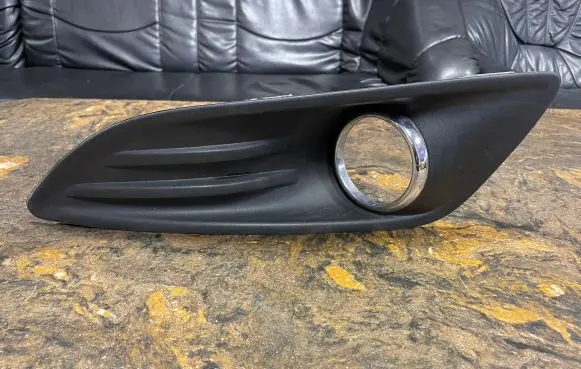 Ford Fiesta Front bumper lower grill C1BB15A222D C1BB15A299A
