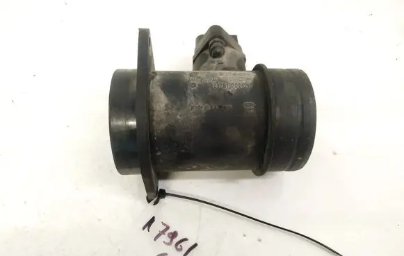 Audi A4 S4 B5 8D Mass air flow meter 0281002216
