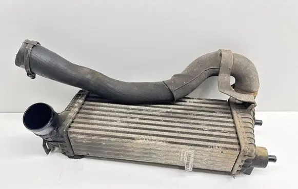 Ford Focus Intercooler radiator BV619L440CE Y2488004 BV619L440