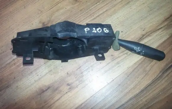 Peugeot 206 Wiper control stalk 34394302