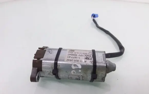 Mercedes-Benz E W211 Seat adjustment motor A2118202642 1157701