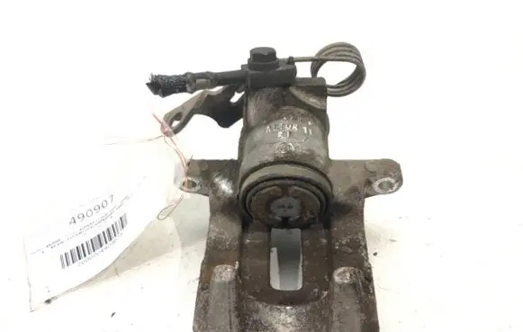 Skoda Superb B5 (3U) Rear brake caliper