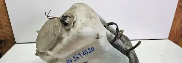 Mercedes-Benz E W124 Windshield washer fluid reservoir/tank 1248691020