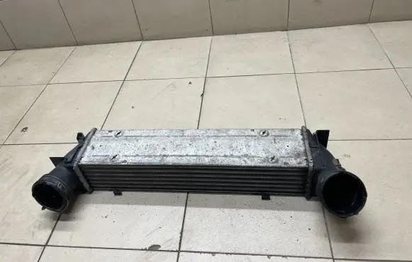 BMW 3 E92 E93 Intercooler radiator 7800680