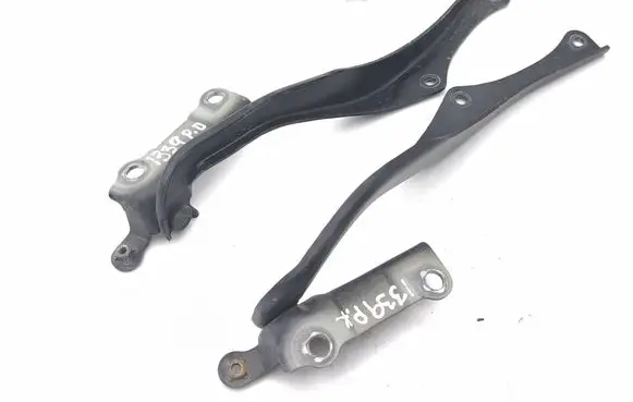 Subaru BRZ Engine bonnet/hood hinges 
