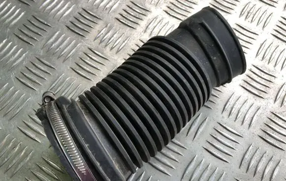 Citroen C5 Intercooler hose/pipe 9684878980