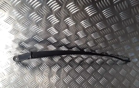 Toyota Yaris Front wiper blade arm LP7109