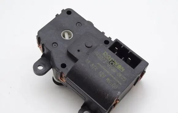 KIA Carnival Air flap motor/actuator H400730500