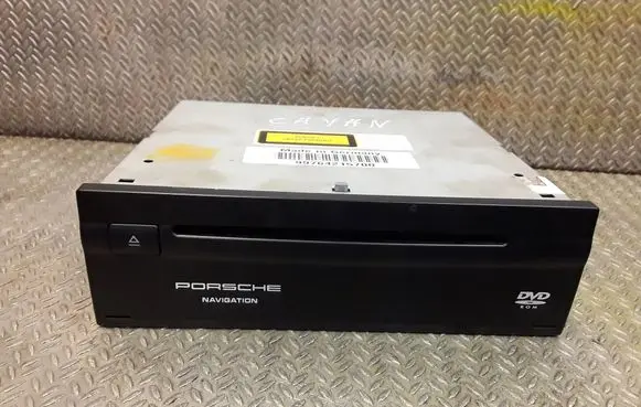 Porsche Cayenne (9PA) CD/DVD changer 7L5919969D