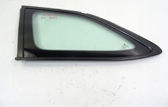 Skoda Octavia Mk4 Rear side window