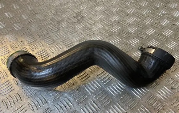 Audi A4 S4 B7 8E 8H Intercooler hose/pipe 8E0145834AR