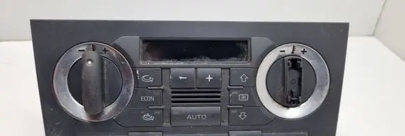 Audi A3 S3 8P Climate control unit 8P0820043D