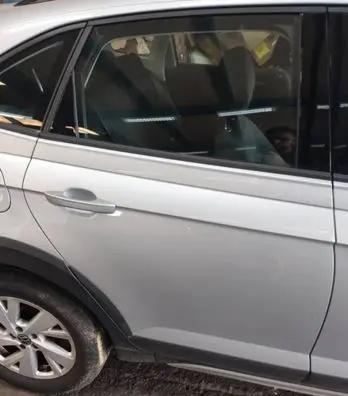 Volkswagen Taigo Rear door