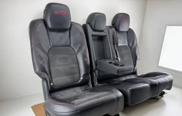 Porsche Cayenne (92A) Second row seats 