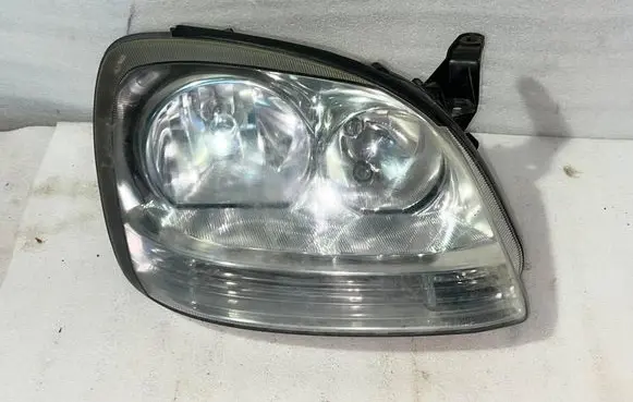 Nissan Almera Tino Headlight/headlamp