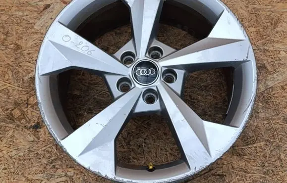 Audi A3 8Y R18 alloy rim 8Y0601025CP CD484