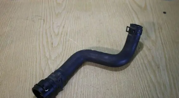 Volkswagen PASSAT B6 Engine coolant pipe/hose 1K0122073T