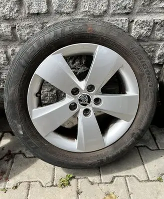 Skoda Fabia Mk3 (NJ) R15 alloy rim 6V0601025A