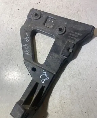 Audi A6 S6 C6 4F Front bumper mounting bracket 4F0807228