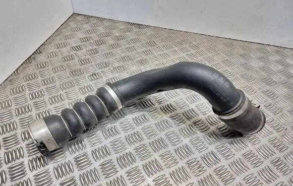 BMW X1 F48 F49 Intercooler hose/pipe 8577233 Mgw00383ct