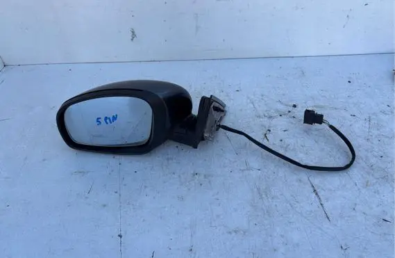 Skoda Fabia Mk2 (5J) Front door electric wing mirror 
