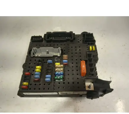 Volvo S60 Fuse module 30728512 05W191