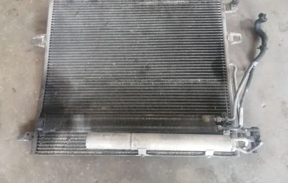Mercedes-Benz ML W164 A/C cooling radiator (condenser) A1645001600