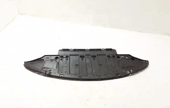 Renault Twingo III Engine splash shield/under tray 622355796R