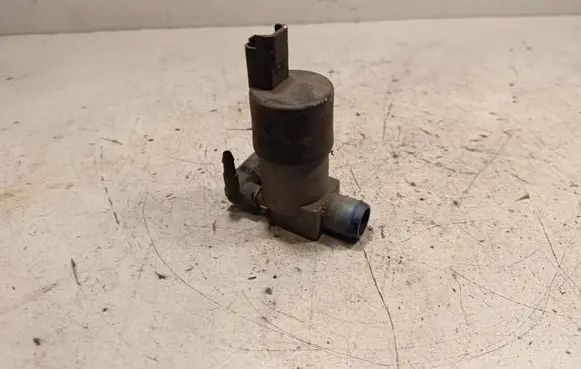 Nissan Qashqai Windscreen/windshield washer pump 28920BU010