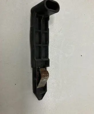 Volvo XC60 Headlight/headlamp mounting bracket 30763155 89075546