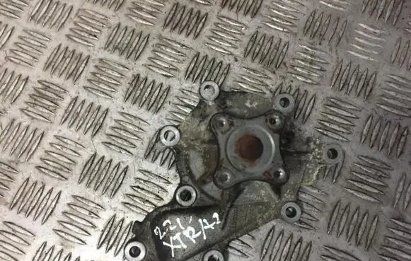 Nissan Almera N16 Water pump