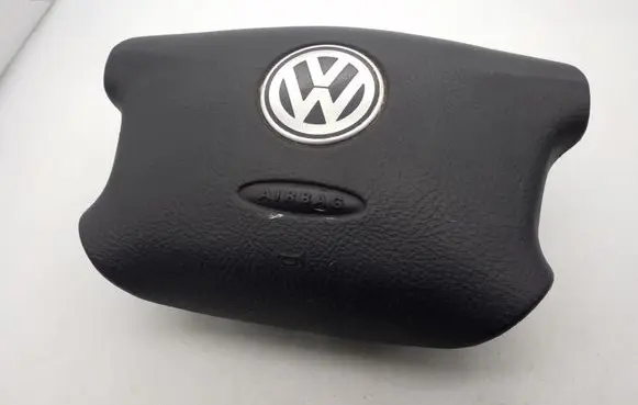 Volkswagen Golf IV Steering wheel airbag 3B0880201BM