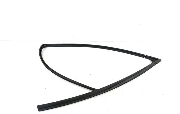 Toyota Corolla Cross Other front door trim element 6815116090
