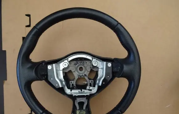 Nissan Juke I F15 Steering wheel 999211198886