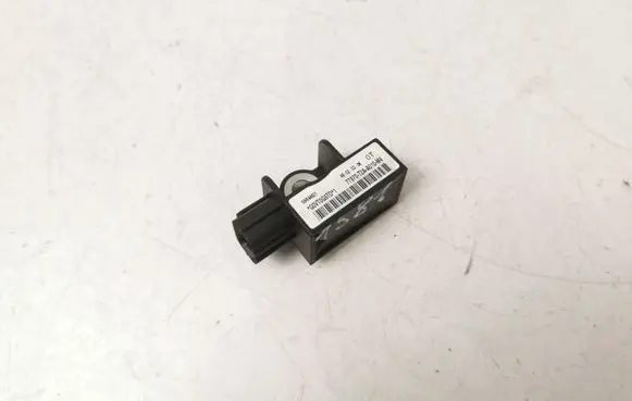 Honda CR-V Airbag deployment crash/impact sensor 5WK44621 77970T2AA010M4