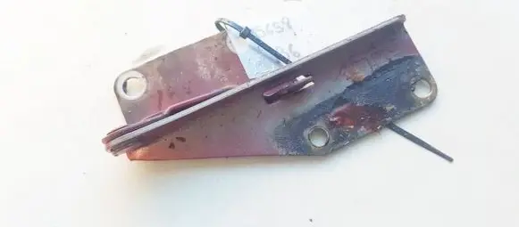Nissan Almera Engine bonnet/hood hinges